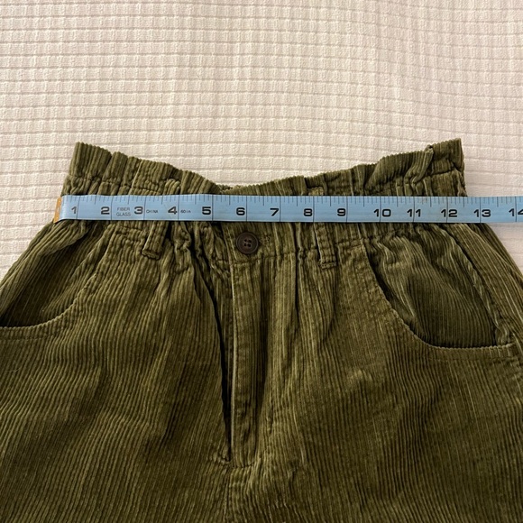 Madewell Corduroy Pull-On Paperbag Shorts in Olive - Picture 8 of 13